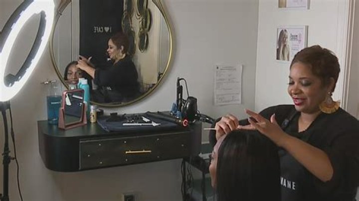 Are beauty salons allowed in Tier 3?