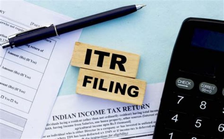 Can a 19 year old file a tax return?