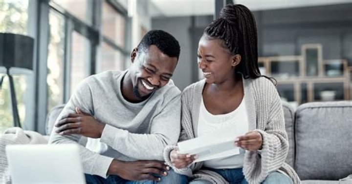 Can an unmarried couple have a joint bank account?