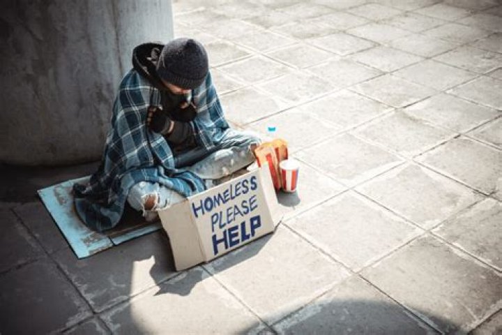 Can I claim benefits if I am homeless?