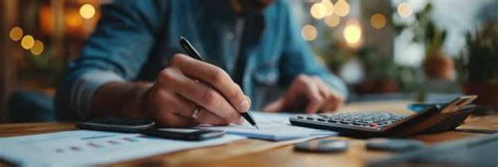 Can I claim my college student as a dependent Turbotax?