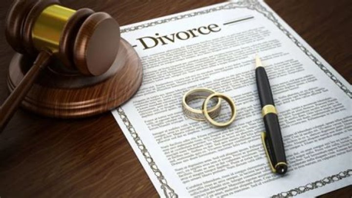 Can I divorce my husband without a job?