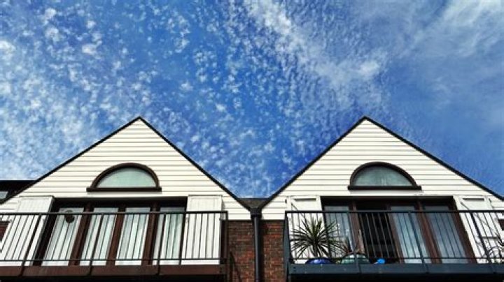 Can you own two houses in different states?