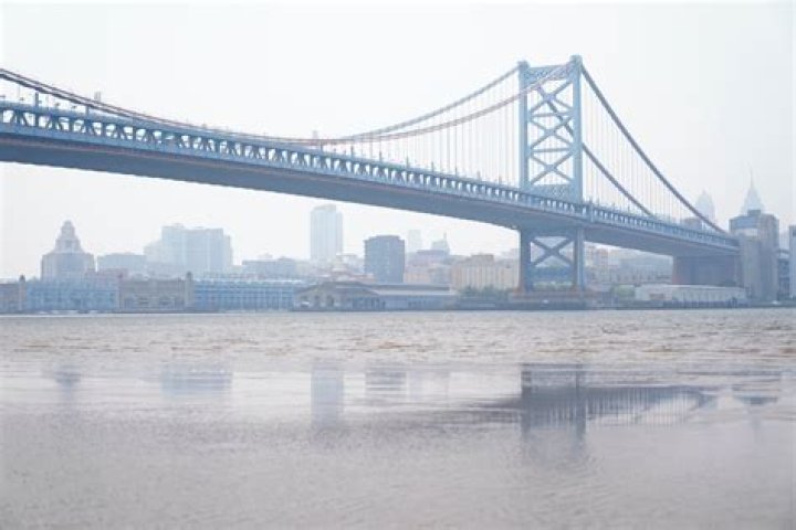 Do I have to pay NY tax if I live in NJ?