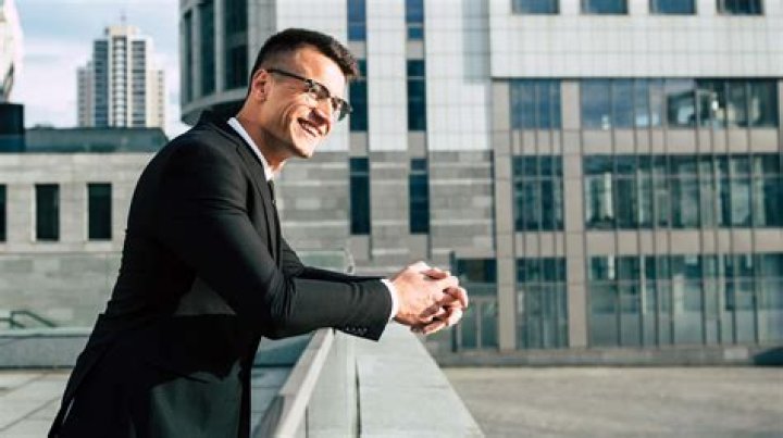 How long does it take to get real estate license in Ontario?