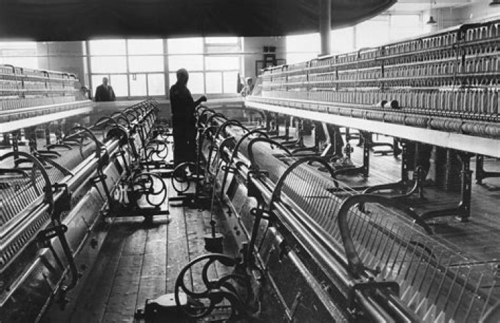 How old did children have to be to work in the cotton mills?