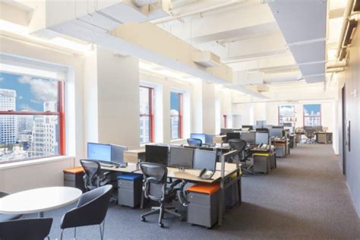 What companies have offices in Philadelphia?