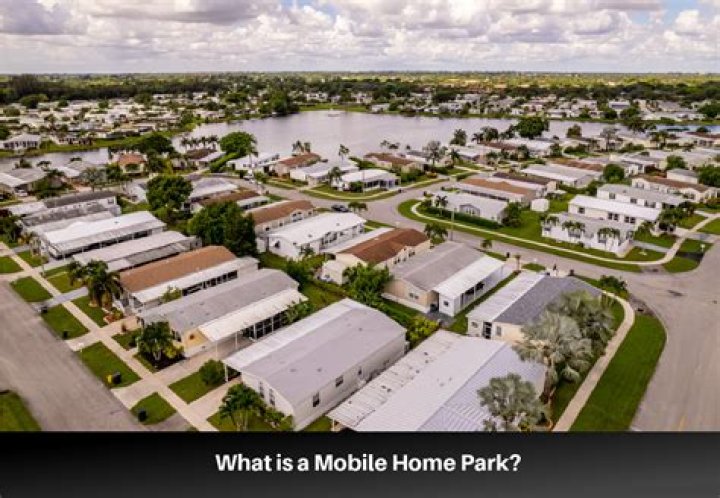 What does it cost to live in a mobile home park?
