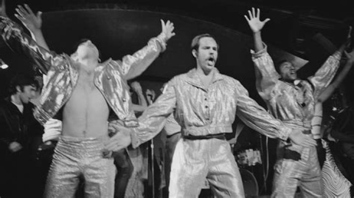What does Sha Na Na mean?