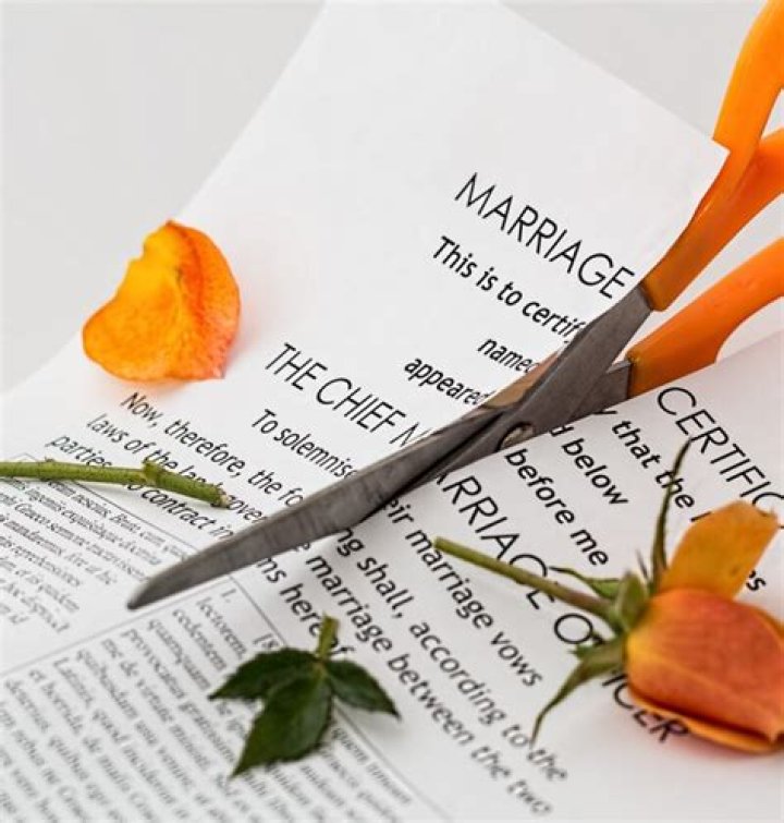What happens if you divorce a foreign spouse?