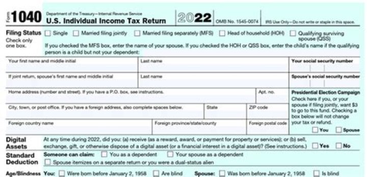 What is 1040 SR form used for?