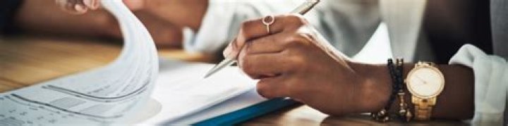 What medical conditions qualify for ill health retirement?