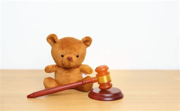 Who is more likely to Win a custody battle?